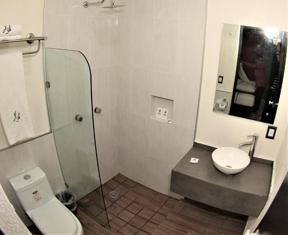 Hotel Jorge Alejandro Γκουανταλαχάρα Εξωτερικό φωτογραφία