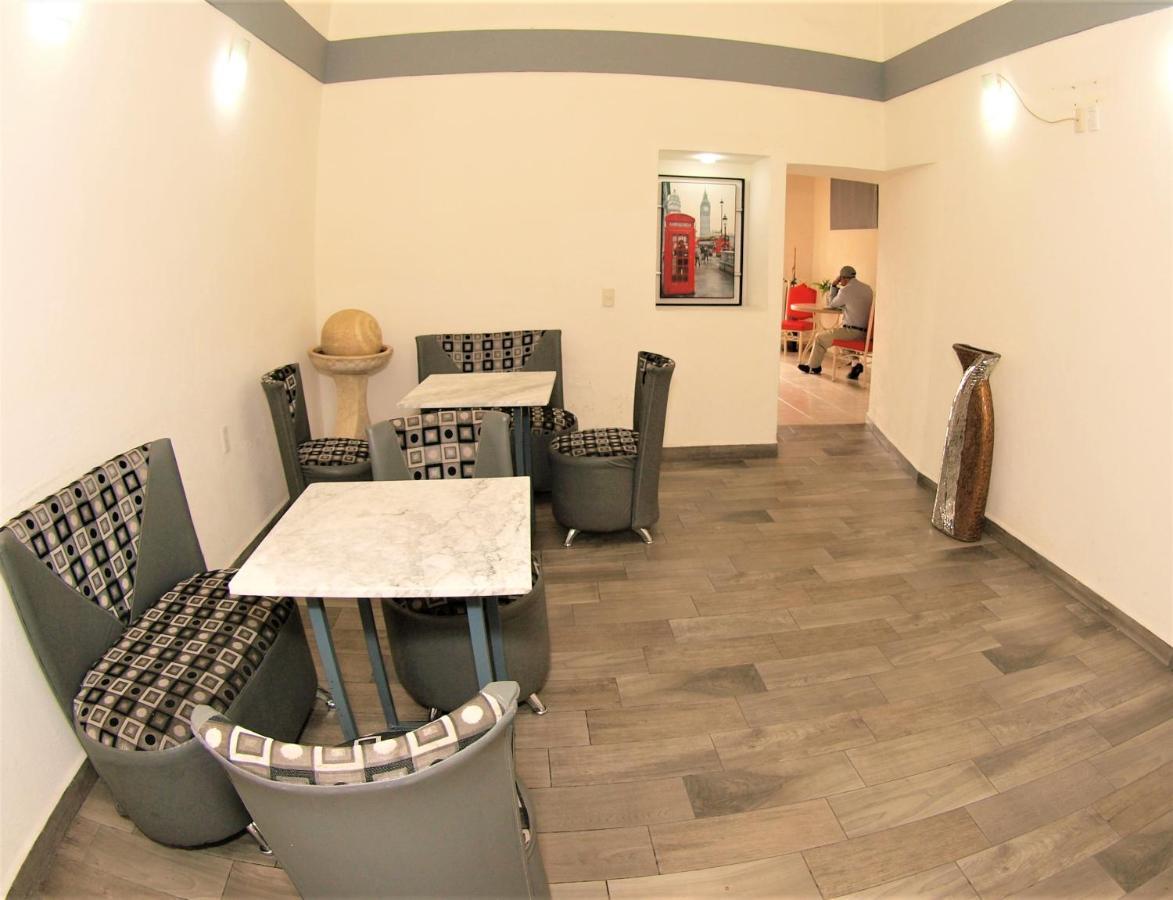 Hotel Jorge Alejandro Γκουανταλαχάρα Εξωτερικό φωτογραφία