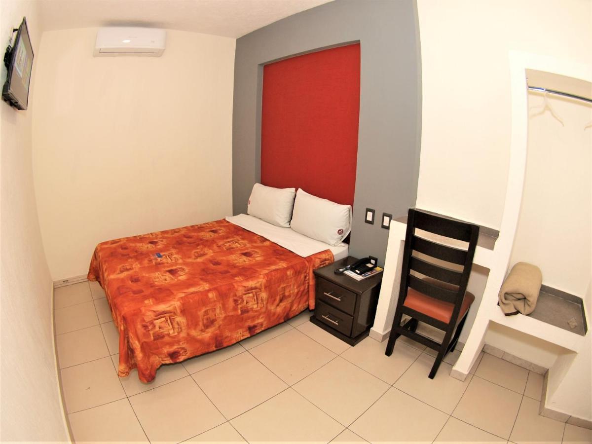Hotel Jorge Alejandro Γκουανταλαχάρα Εξωτερικό φωτογραφία