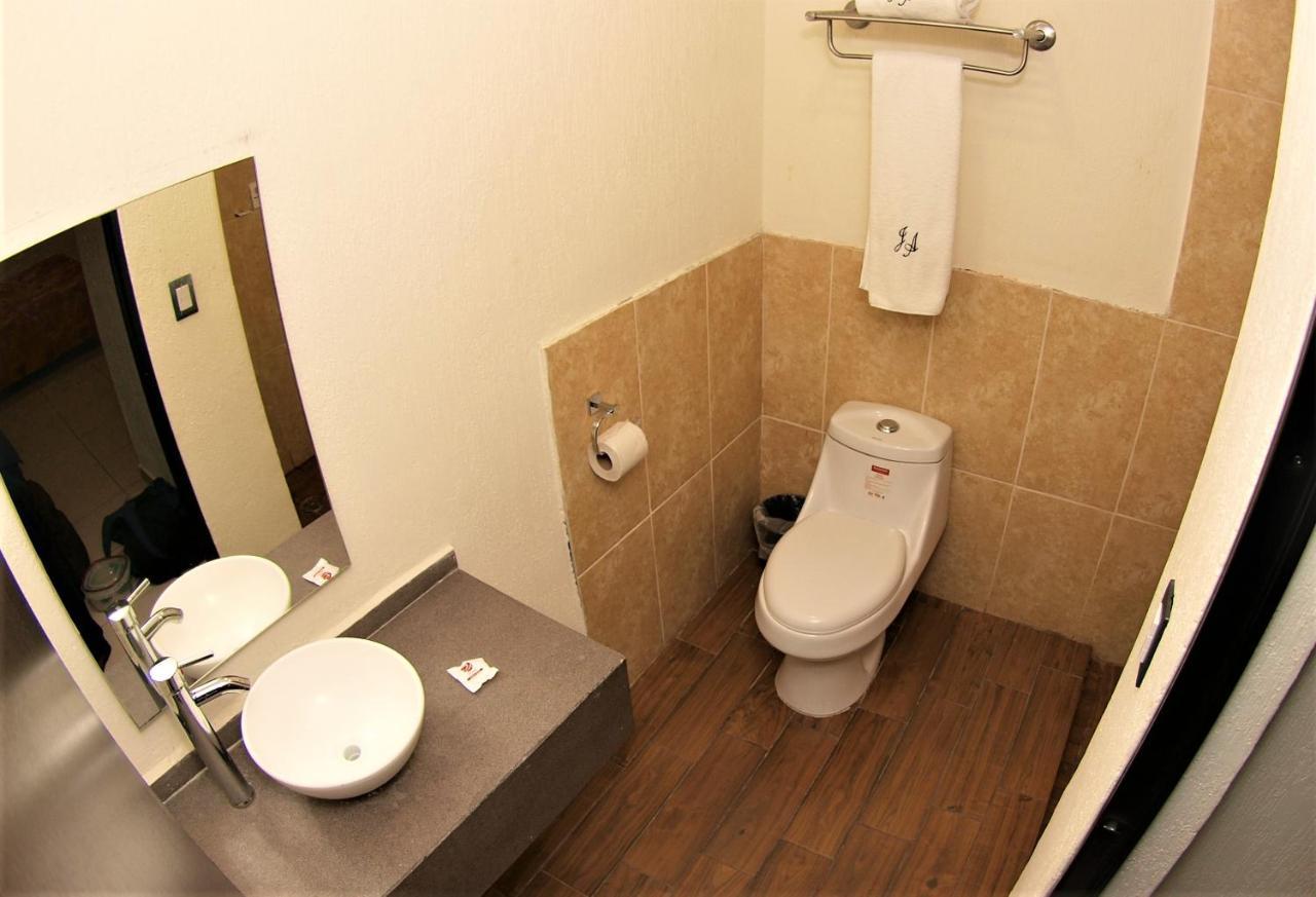 Hotel Jorge Alejandro Γκουανταλαχάρα Εξωτερικό φωτογραφία