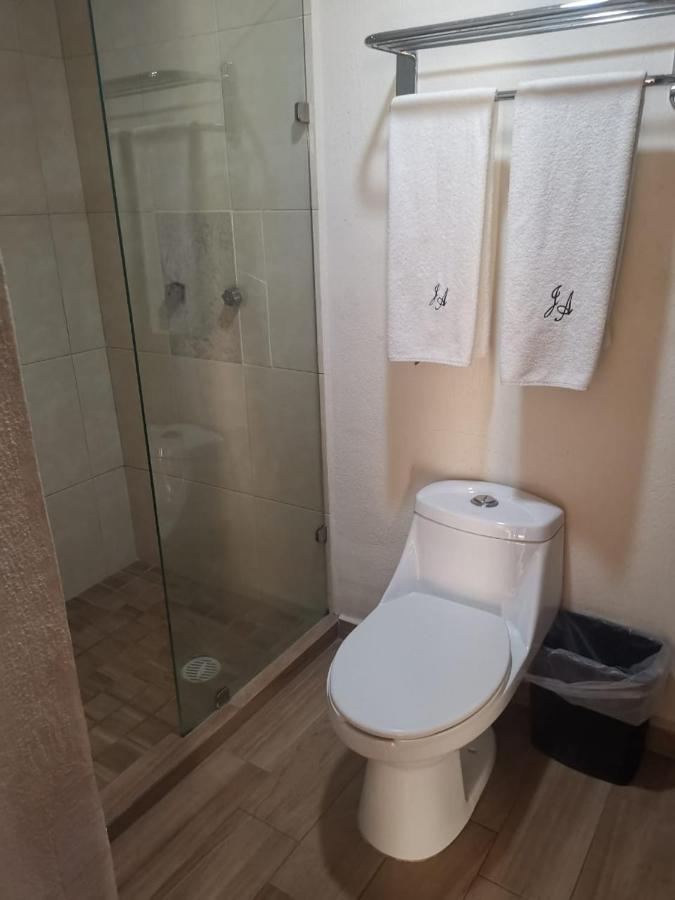 Hotel Jorge Alejandro Γκουανταλαχάρα Εξωτερικό φωτογραφία