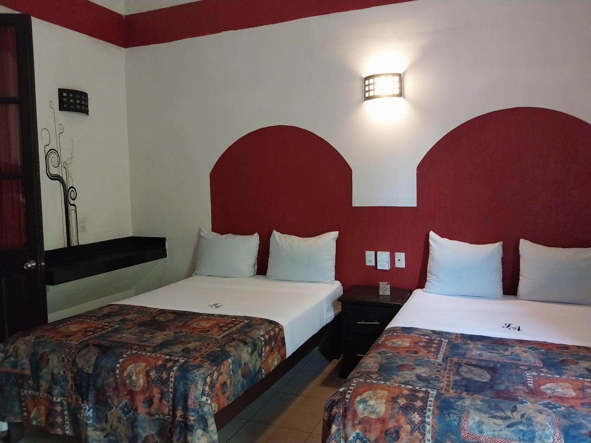 Hotel Jorge Alejandro Γκουανταλαχάρα Εξωτερικό φωτογραφία
