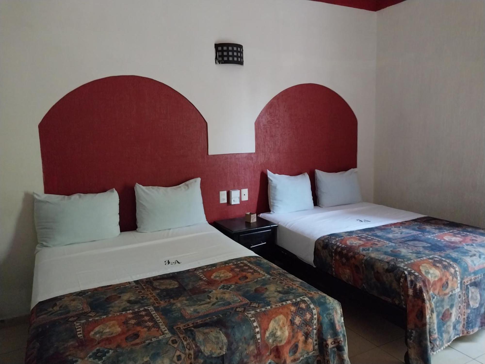 Hotel Jorge Alejandro Γκουανταλαχάρα Εξωτερικό φωτογραφία