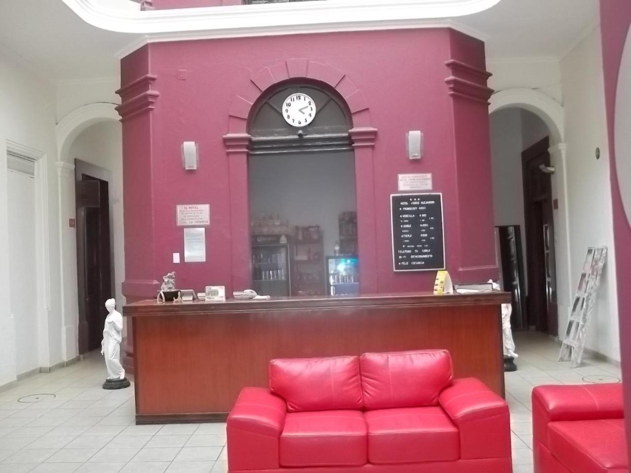 Hotel Jorge Alejandro Γκουανταλαχάρα Εξωτερικό φωτογραφία